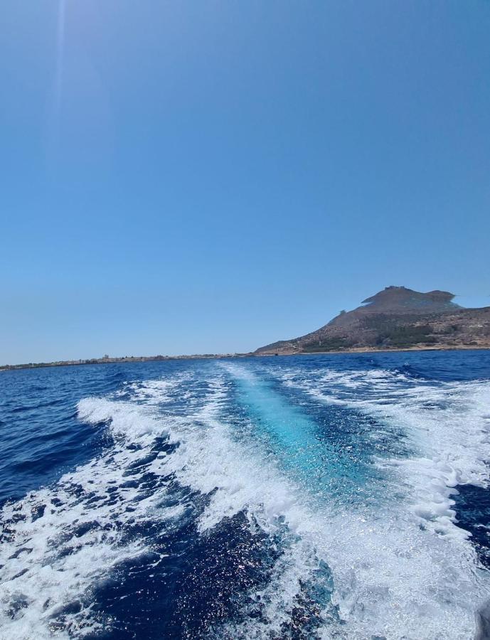 Sole Mare Sale Bed & Breakfast Torre Nubia Екстериор снимка
