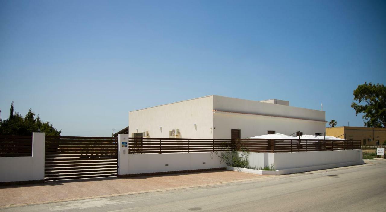 Sole Mare Sale Bed & Breakfast Torre Nubia Екстериор снимка